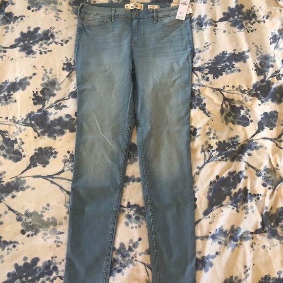 Hollister High-Rise skinny jeans 15L - Picture 2 of 3